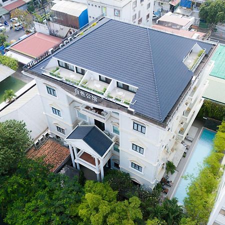 White Mansion 白色公馆 Otel Phnom Penh Dış mekan fotoğraf