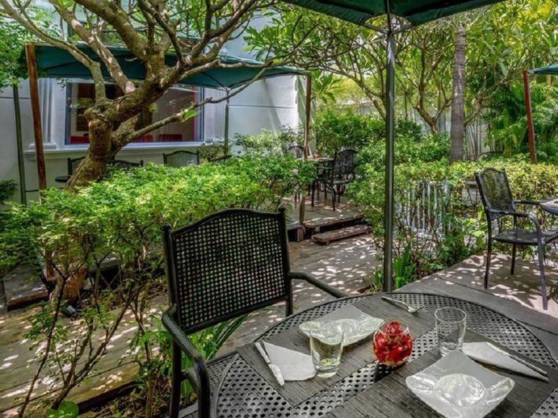 White Mansion 白色公馆 Otel Phnom Penh Dış mekan fotoğraf