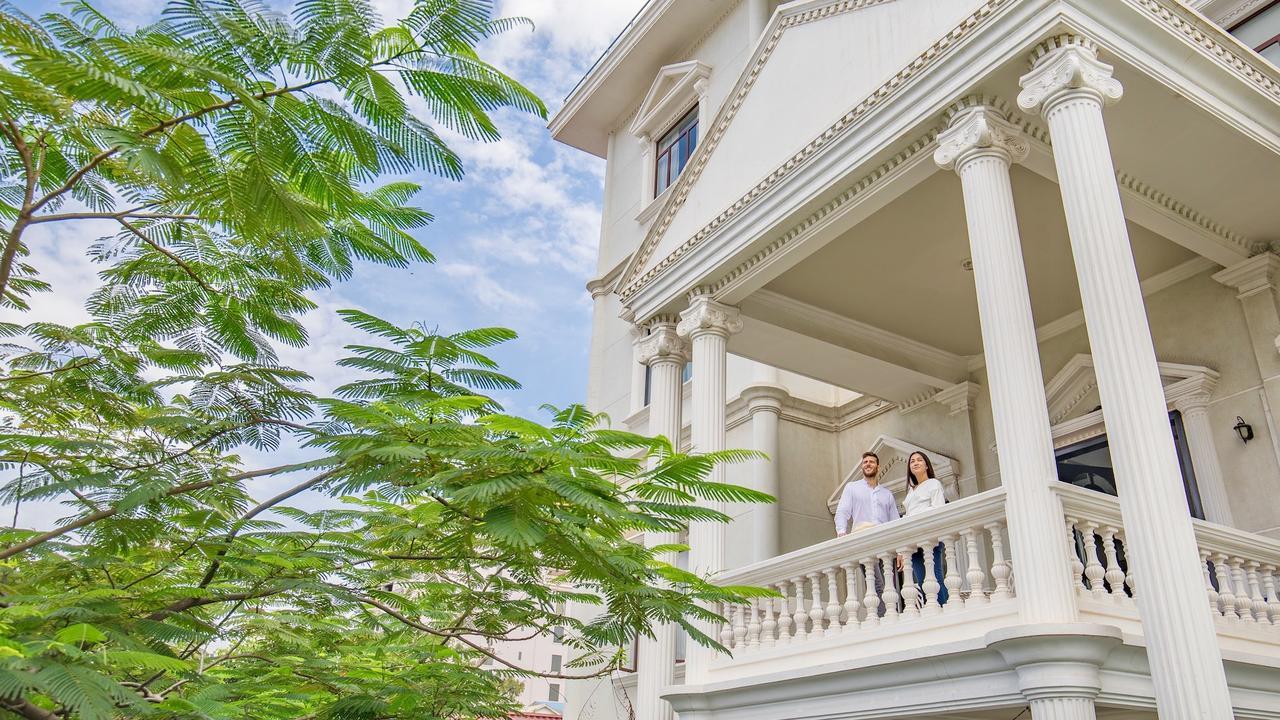 White Mansion 白色公馆 Otel Phnom Penh Dış mekan fotoğraf