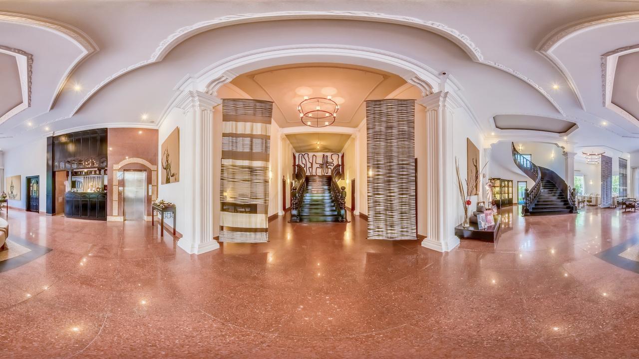 White Mansion 白色公馆 Otel Phnom Penh Dış mekan fotoğraf